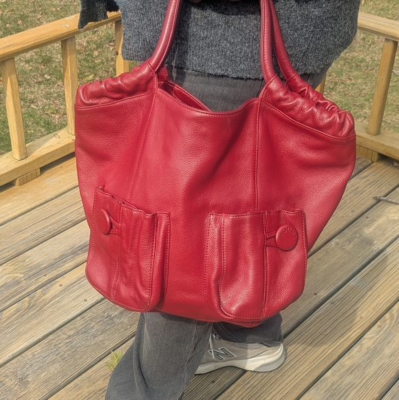 Bodhi Handbags - Bodhi Red Leather Satchel Handbag.